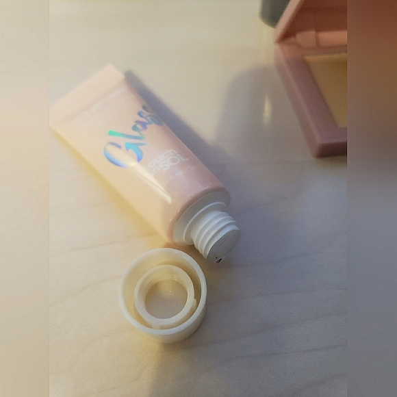 Makeup Bundle - Picture 5 of 6